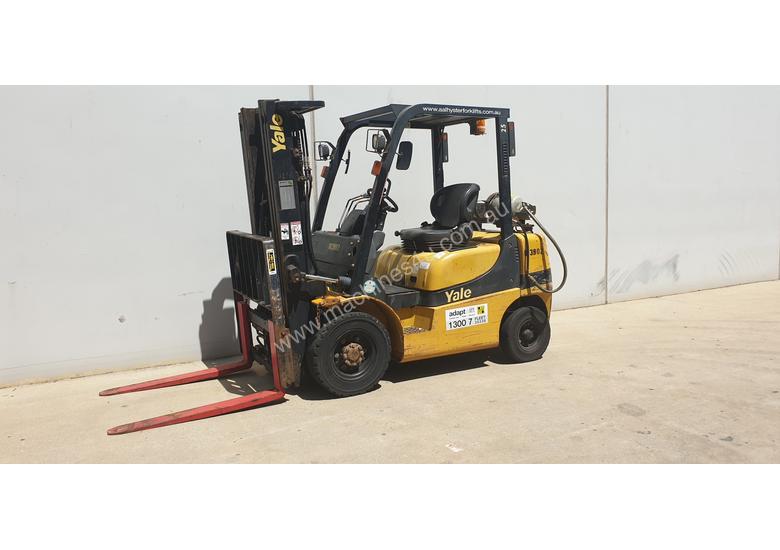 caption 2.5T LPG Counterbalance Forklift
