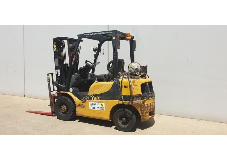 caption 2.5T LPG Counterbalance Forklift