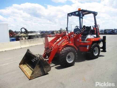 Kubota R420