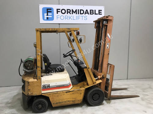 Komatsu FG14 LPG / Petrol Counterbalance Forklift