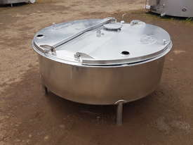 STAINLESS STEEL TANK, MILK VAT 900 LT - picture0' - Click to enlarge