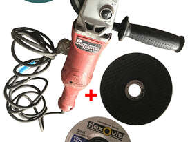 Milwaukee 125mm Angle Grinder with 125mm Flexovit Grinding Disc - picture0' - Click to enlarge