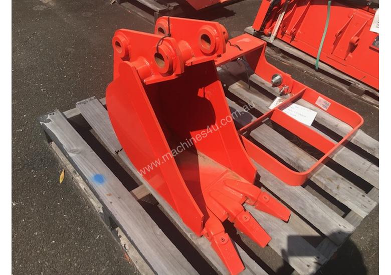 New Kubota Kubota Backhoe 300mm Bucket Backhoe parts in , Listed on