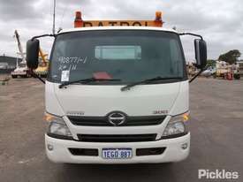 2013 Hino 300 717 - picture1' - Click to enlarge