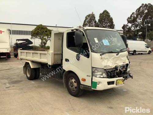 2016 Hino 300 917