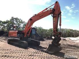 2017 Hitachi ZX260LC-5B - picture0' - Click to enlarge