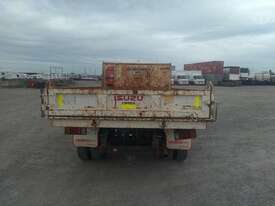 Isuzu NPR300 - picture2' - Click to enlarge