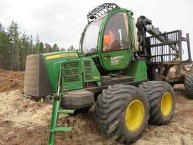 Forwarder JD 1510E 8 wheel drive - picture0' - Click to enlarge