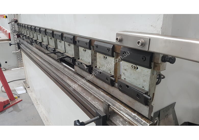 Used baykal APH 3106 120 Hydraulic Press Brake in , Listed on Machines4u