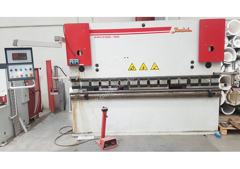 Used baykal APH 3106 120 Hydraulic Press Brake in , Listed on Machines4u