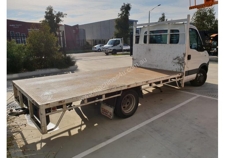 caption 2014 Iveco 45C17 Daily Light Truck with Steel Tray