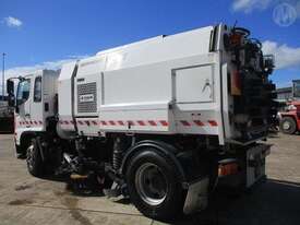 Hino FG 500 Series - picture2' - Click to enlarge