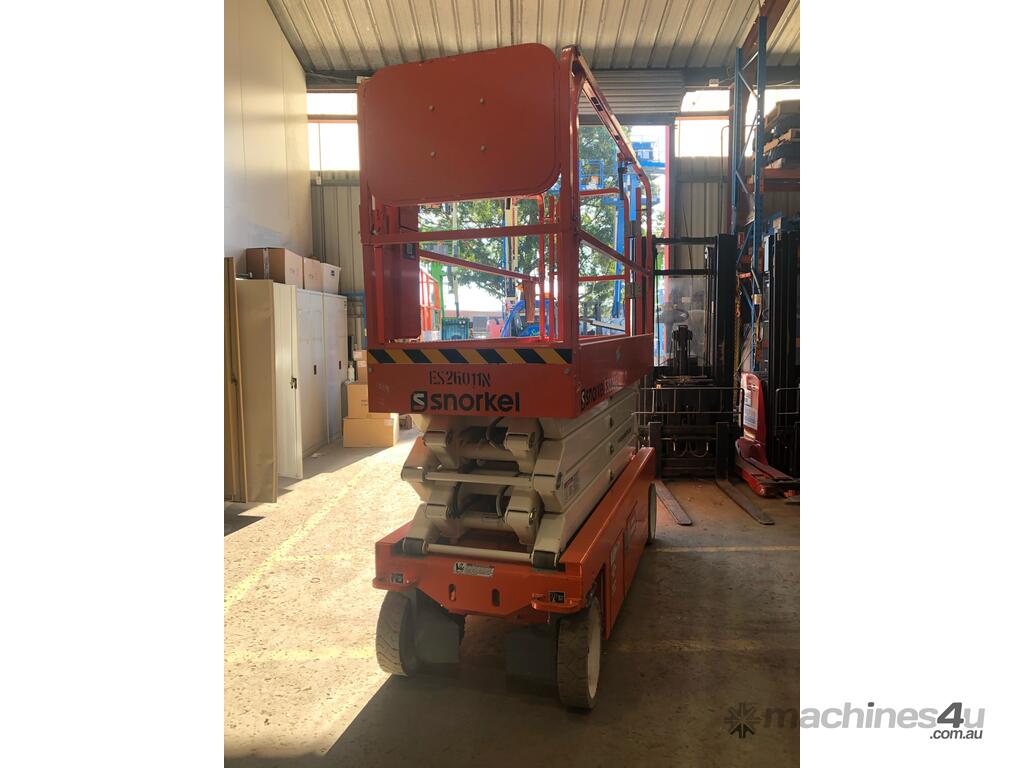 Used 2018 snorkel Snorkel S3226E 26ft Narrow Electric Scissor Lift
