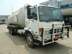 2005 FUSO FIGHTER FN64 TANKER - picture0' - Click to enlarge