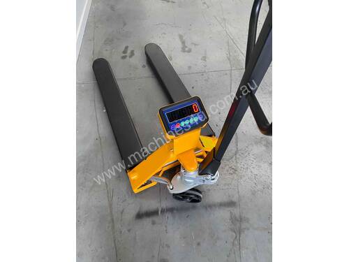 pallet jack with scales 2 tonne MUST GO