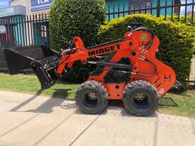 New Hercules Midget MWL8 mini wheel loader - picture0' - Click to enlarge