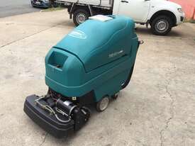 Tennant 1610 Floor Scrubber - picture1' - Click to enlarge