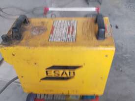ESAB PLASMA CUTTER PCM875 - picture2' - Click to enlarge
