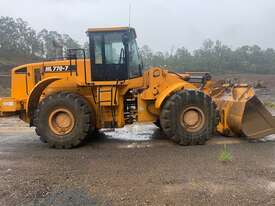 Hyundai HL770-7 Wheel Loader - picture1' - Click to enlarge