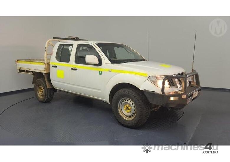 caption Nissan Navara D40
