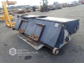 2016 METAL MECCANICA BS210STD SWEEPER TO SUIT SKID STEER LOADER - picture2' - Click to enlarge