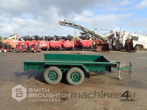 CUSTOM BUILT TANDEM AXLE BOX TRAILER