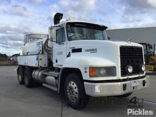 2000 Mack Value-Liner