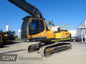 Hyundai R320LC-9TS Telescopic Excavator - picture2' - Click to enlarge