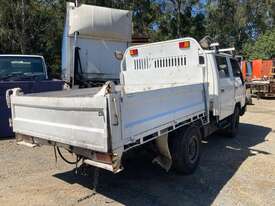 1998 TOYOTA DYNA CREW CAB WRECKING STOCK #2051 - picture2' - Click to enlarge