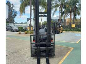 Used 2.0T Linde LPG Forklift - picture2' - Click to enlarge