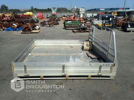 ALUMINUM TRAY TO SUIT TOYOTA HILUX EXTRA CAB - picture0' - Click to enlarge