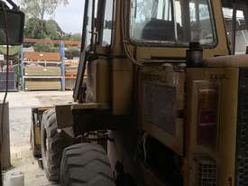 CAT 920 Wheel Loader - picture0' - Click to enlarge