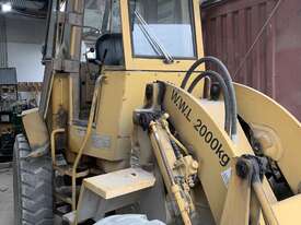 CAT 920 Wheel Loader - picture1' - Click to enlarge