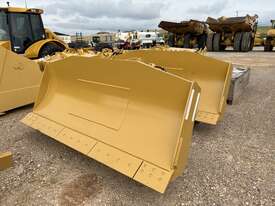 2022 Caterpillar motor grader Front Blade Group  - picture0' - Click to enlarge