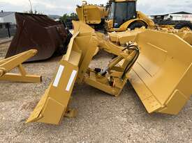 2022 Caterpillar motor grader Front Blade Group  - picture1' - Click to enlarge