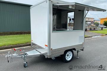 Mid Plus Coffee Trailer - Standard package