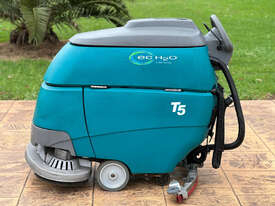 Tennant T5 Sweeper Sweeping/Cleaning - picture0' - Click to enlarge