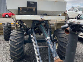 Bourgault 2130 Air Seeder Seeding/Planting Equip - picture2' - Click to enlarge