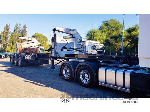 SteelBro SBSS343F 12M TRI AXLE SIDE LOADER SKELTON TRAILER