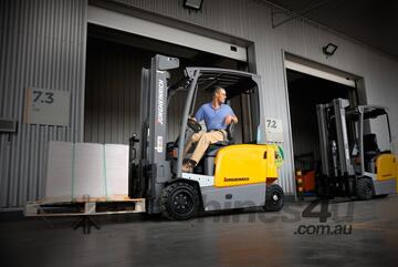 JUNGHEINRICH EFG MC 320 Electric Counterbalance Forklift