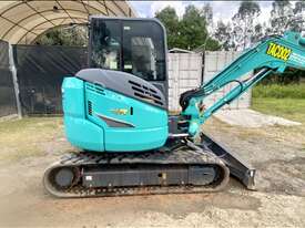 Excavator 5 tonne - picture1' - Click to enlarge