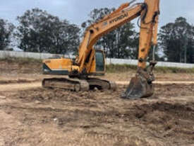 Hyundai Robex 210 LC-9 Excavator  - picture0' - Click to enlarge
