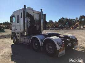 2004 Freightliner Argosy 101 - picture2' - Click to enlarge