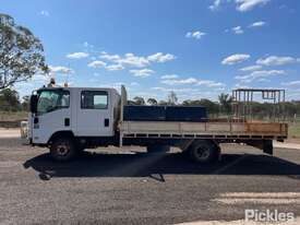 2008 Isuzu NPR300 - picture1' - Click to enlarge