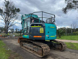 Kobelco SK225 Tracked-Excav Excavator - picture2' - Click to enlarge