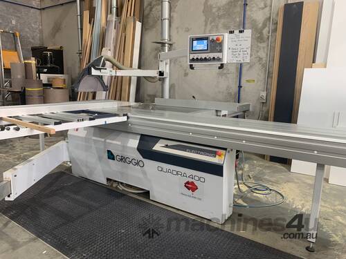 Sliding Table Saw -  Excellent Condition 