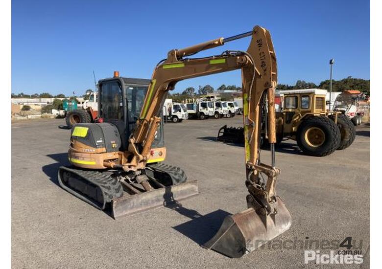 Used Case CX55B 07 Tonne Excavator in , Listed on Machines4u