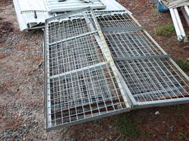 Steel mesh Shelving - picture0' - Click to enlarge