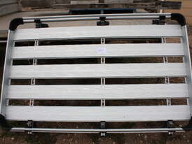 Nissan roof racks - picture0' - Click to enlarge