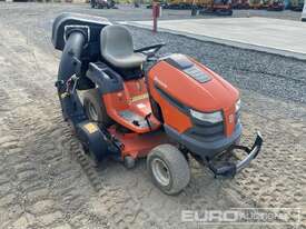 Husqvarna YTH2242 Ride on Mower - picture2' - Click to enlarge